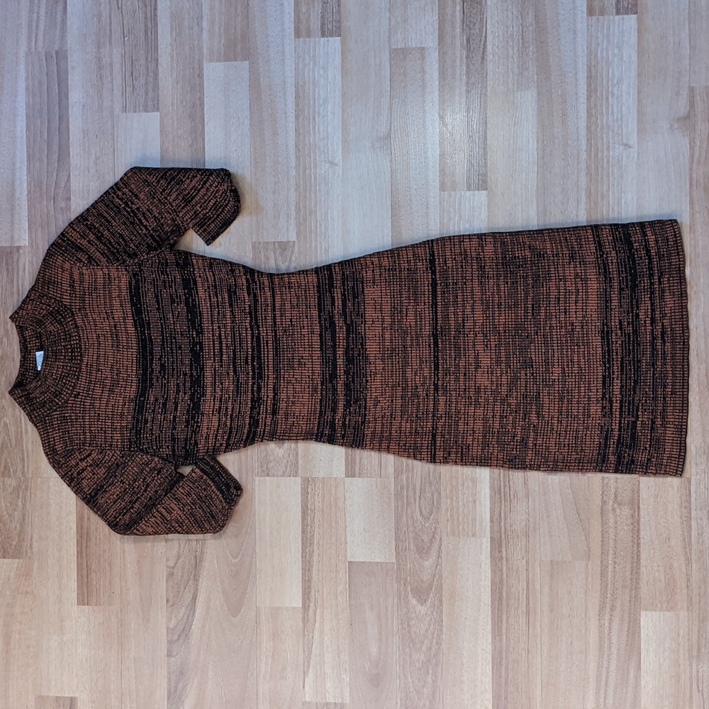 Brown and black mock neck fitted ribbed knit bodycon dress